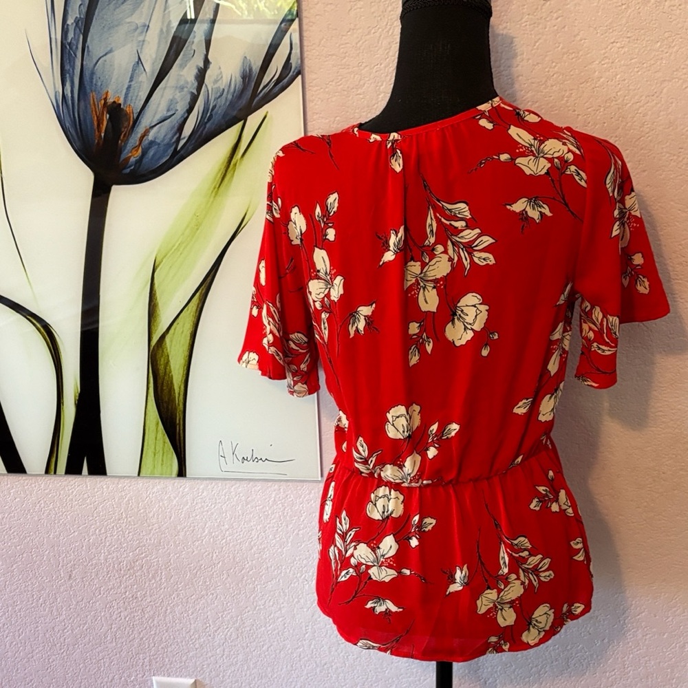 Must bundle Women’s blouse shirt size small - Picture 4 of 6